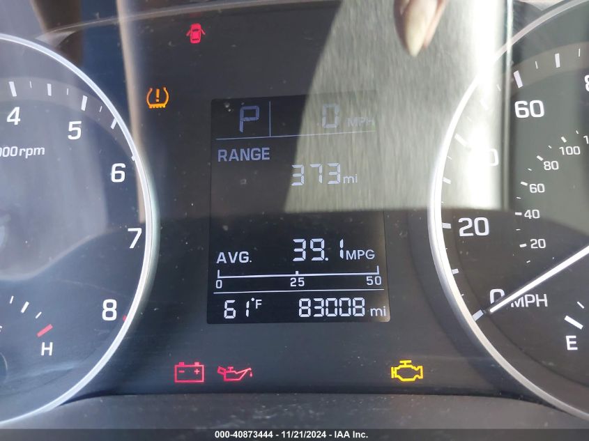 2017 HYUNDAI ELANTRA VIN: KMHD74LF9HU395820
