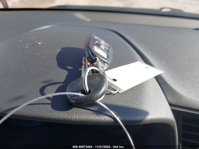 2017 HYUNDAI ELANTRA VIN: KMHD74LF9HU395820
