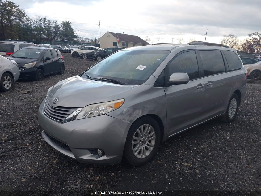 Vin: 5tdyk3dcxfs610643, lot: 41363125, toyota sienna xle 8 passenger 20152