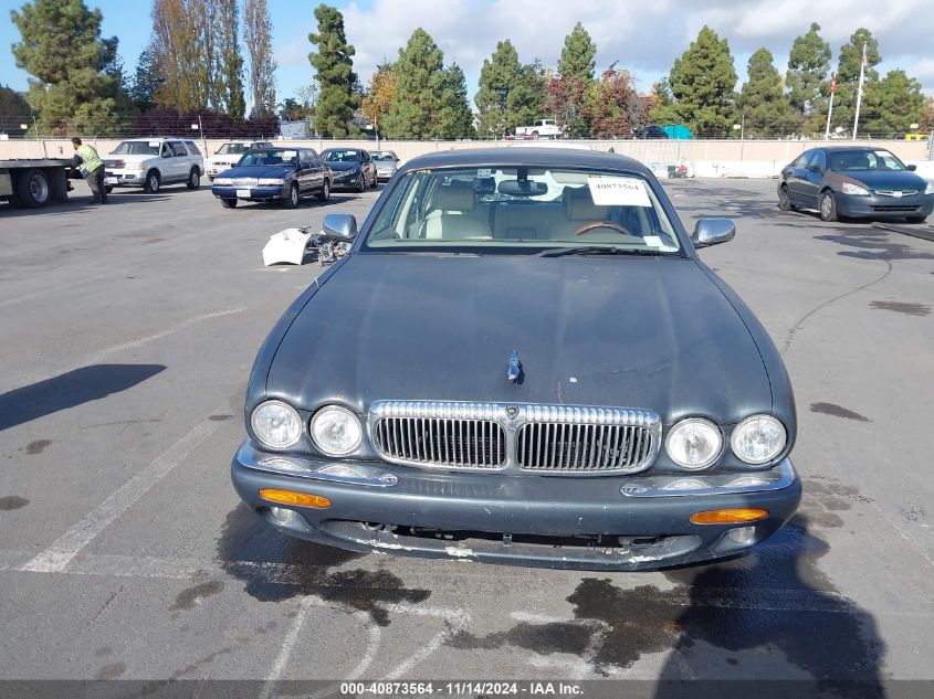 2001 Jaguar Xj8 Vanden Plas VIN: SAJDA24C61LF25373 Lot: 40873564