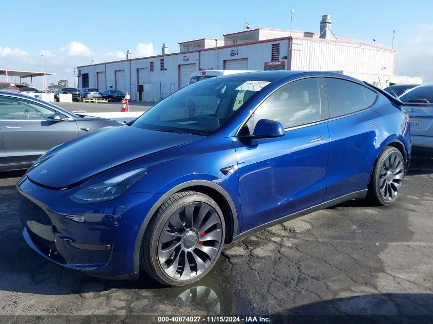 VIN 7SAYGDEF5NF559607 2022 Tesla Model Y, Performan... no.15