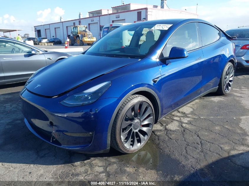 VIN 7SAYGDEF5NF559607 2022 Tesla Model Y, Performan... no.2