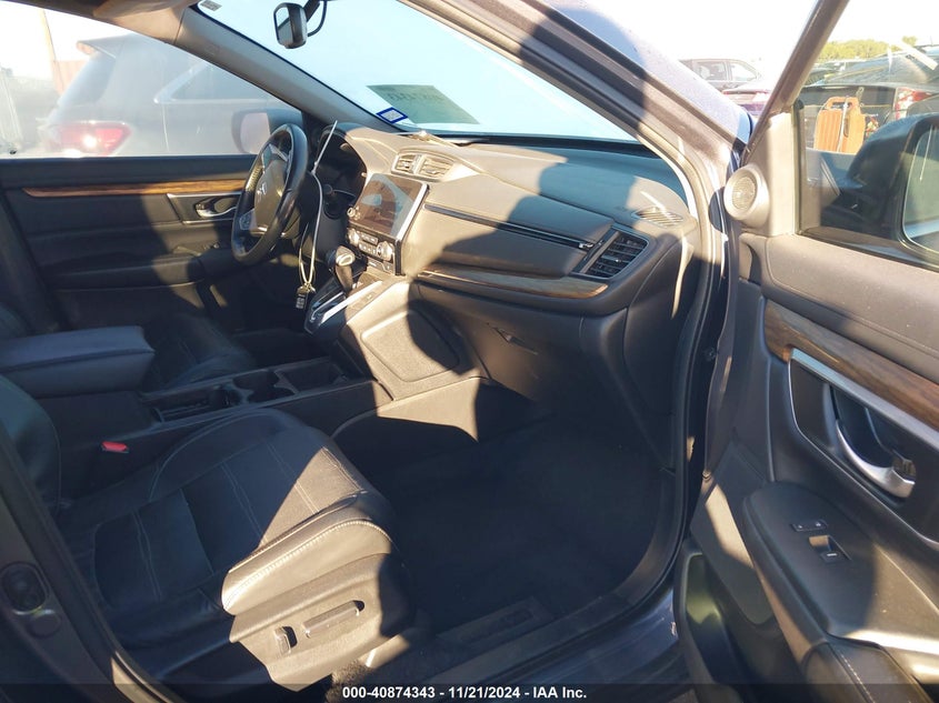 VIN 7FARW1H96JE030786 2018 HONDA CR-V TOURING
