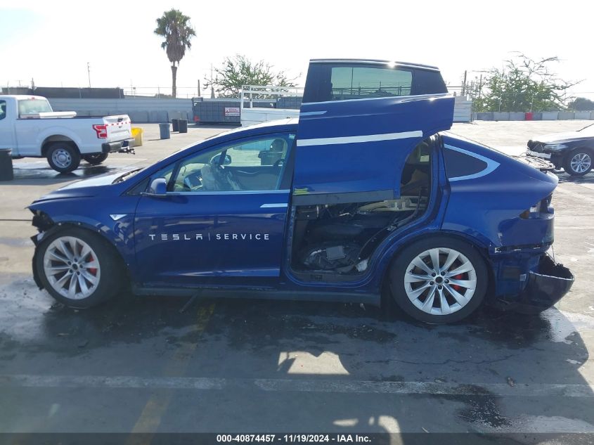 2016 Tesla Model X 75D/P100D/P90D VIN: 5YJXCBE42GF000168 Lot: 40874457