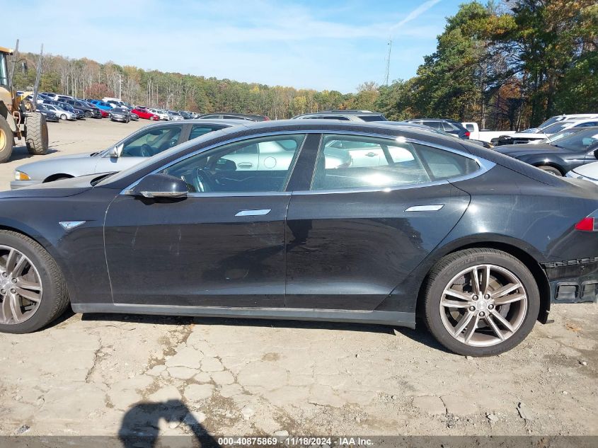 2016 Tesla Model S 60D/70D/75D/85D/90D VIN: 5YJSA1E22GF125888 Lot: 40875869