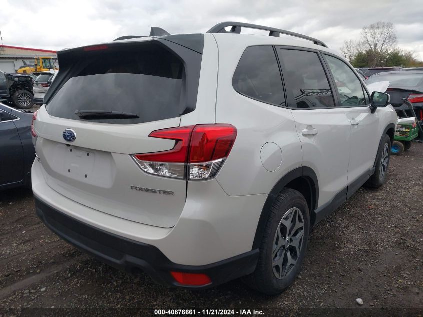 2024 Subaru Forester Premium VIN: JF2SKADCXRH501085 Lot: 40876661