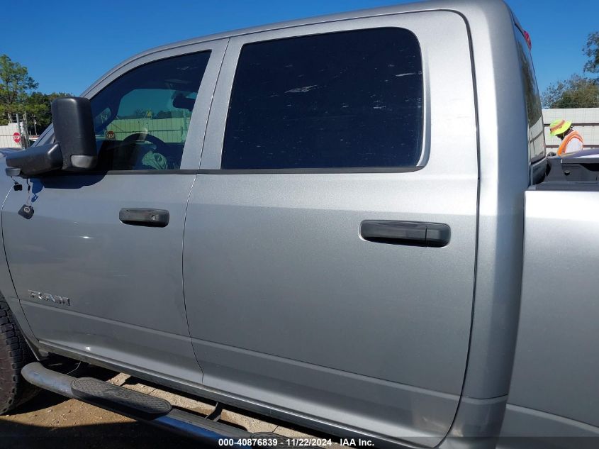 2022 Ram 3500 Tradesman 4X4 8' Box VIN: 3C63RRGL4NG113628 Lot: 40876839