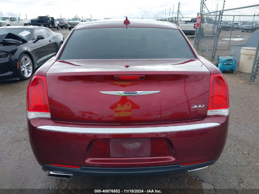 VIN 2C3CCAAG0KH569682 2019 Chrysler 300, Touring no.16