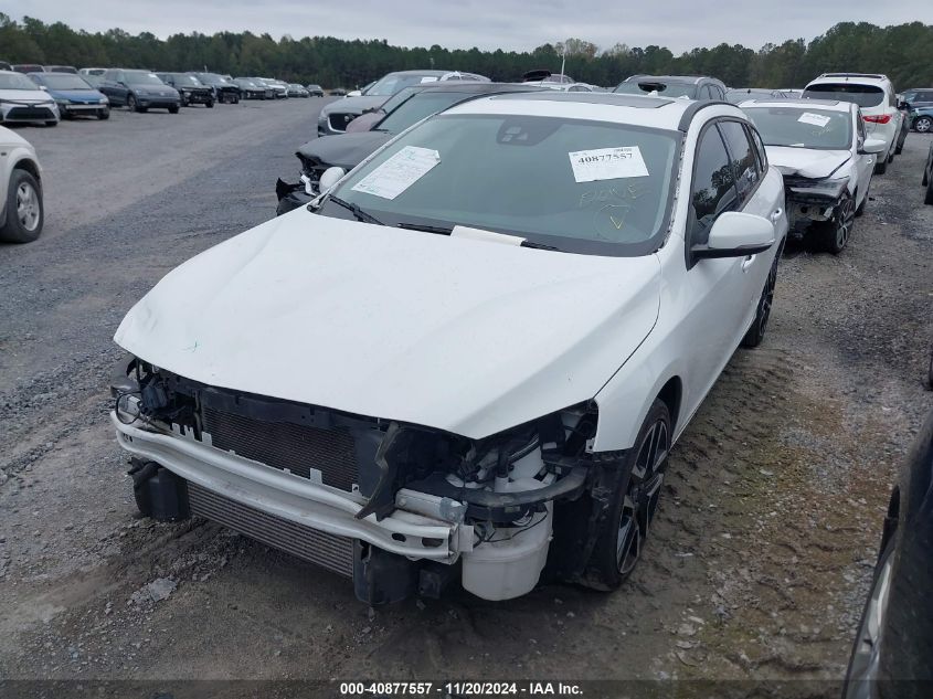 VIN YV140MEL6J2391036 2018 Volvo V60, T5 Dynamic no.2