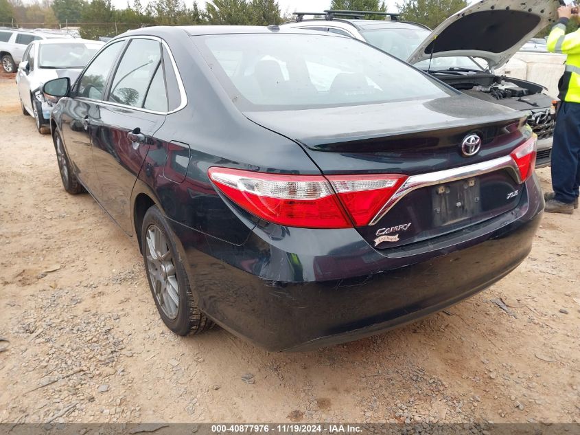 VIN 4T1BF1FK0FU076708 2015 Toyota Camry, Xle no.3