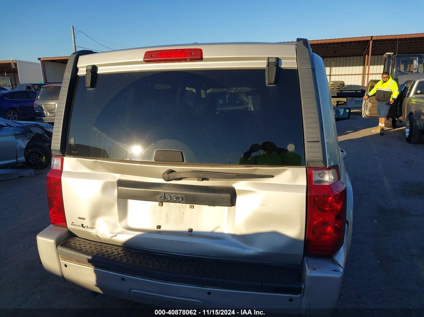 2008 Jeep Commander Sport VIN: 1J8HH48K48C213531 Lot: 40878062