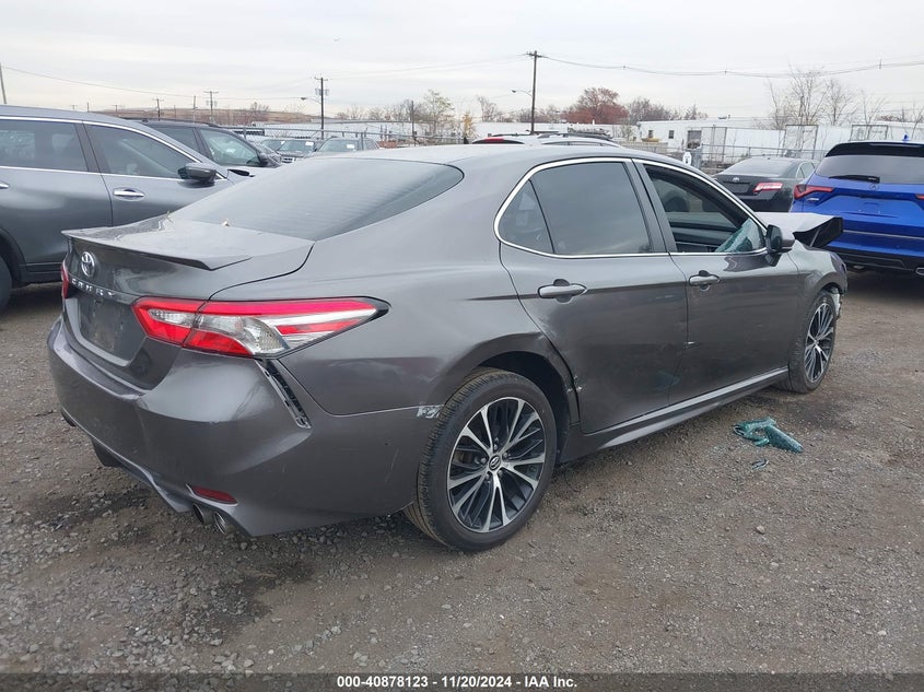 2018 TOYOTA CAMRY VIN: 4T1B11HK9JU564480