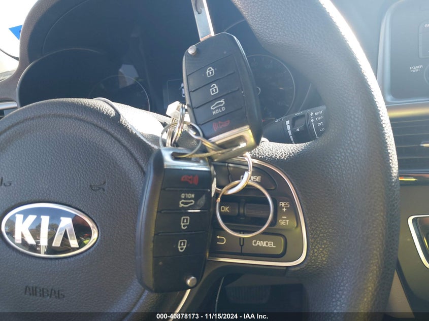 2017 KIA OPTIMA VIN: KNAGT4L37H5153201