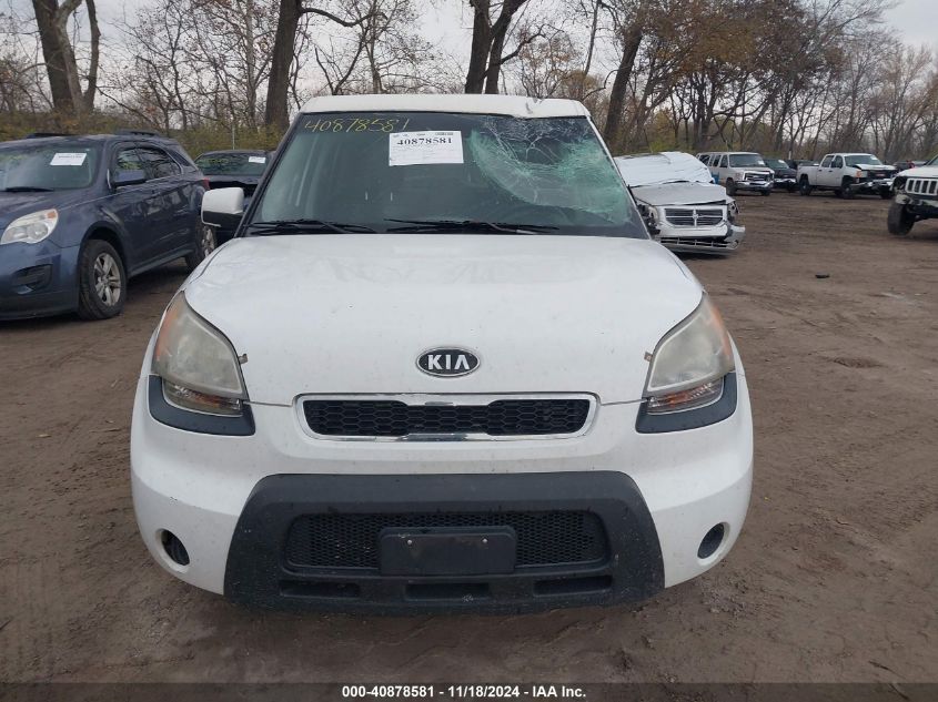 2011 Kia Soul + VIN: KNDJT2A28B7718624 Lot: 40878581