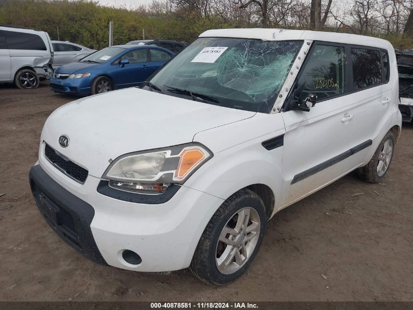 2011 Kia Soul + VIN: KNDJT2A28B7718624 Lot: 40878581