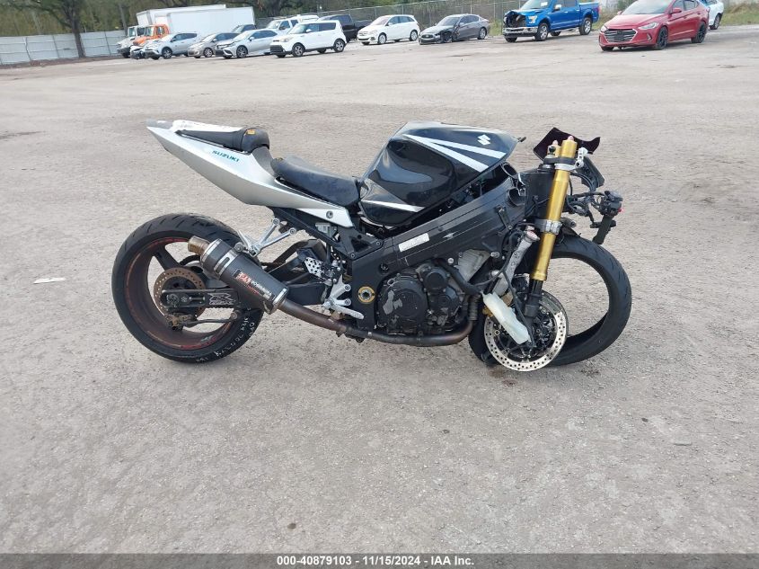 2004 Suzuki Gsx-R1000 VIN: JS1GT75A642101273 Lot: 40879103
