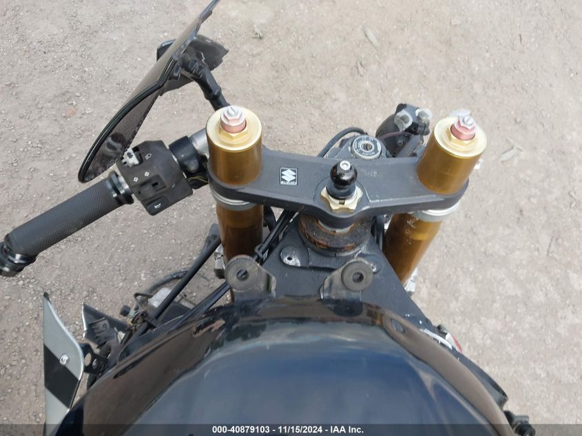 2004 Suzuki Gsx-R1000 VIN: JS1GT75A642101273 Lot: 40879103