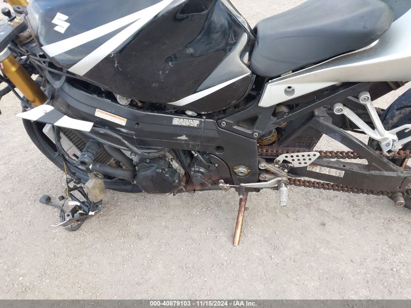 2004 Suzuki Gsx-R1000 VIN: JS1GT75A642101273 Lot: 40879103