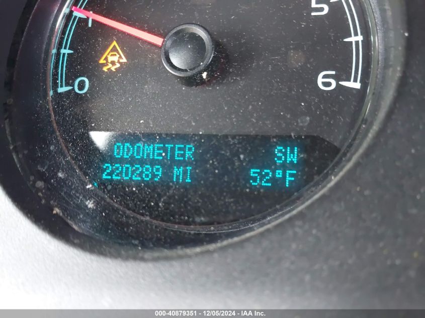 2010 Chevrolet Tahoe Ls VIN: 1GNMCAE31AR244746 Lot: 40879351