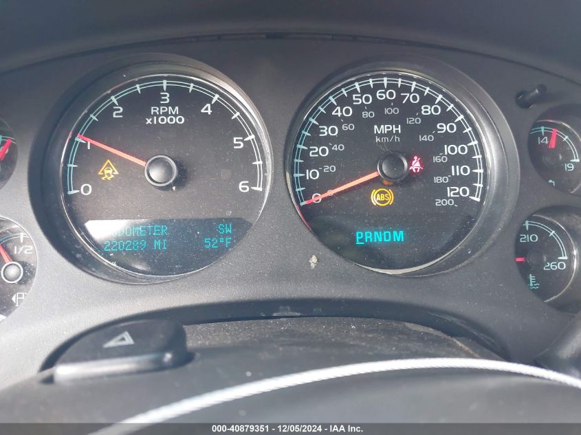 2010 Chevrolet Tahoe Ls VIN: 1GNMCAE31AR244746 Lot: 40879351