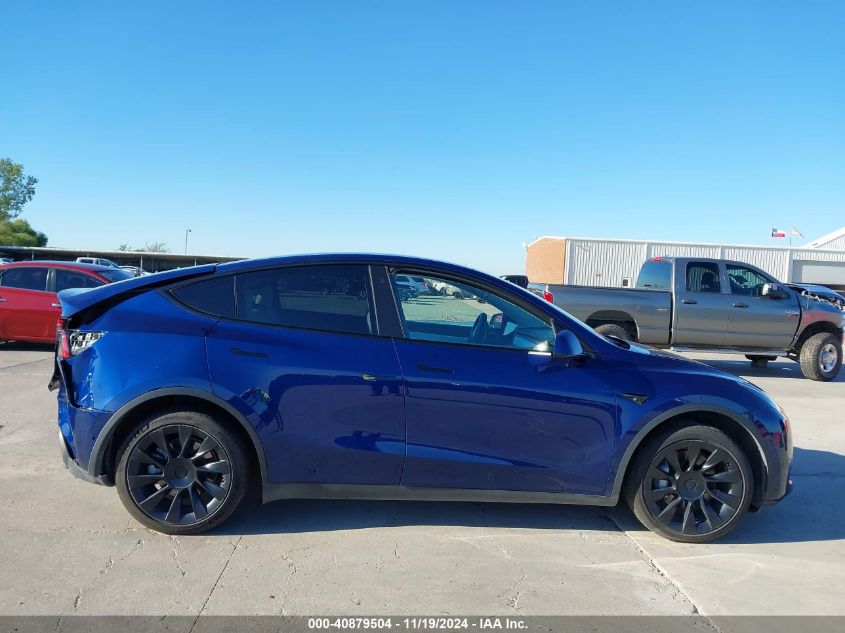 2022 Tesla Model Y Long Range Dual Motor All-Wheel Drive VIN: 7SAYGDEE4NF313705 Lot: 40879504