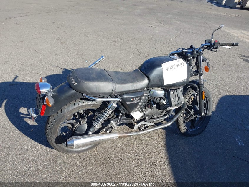 ZGULWU007DM112339 2013 MOTO GUZZI V7 photo no. 11