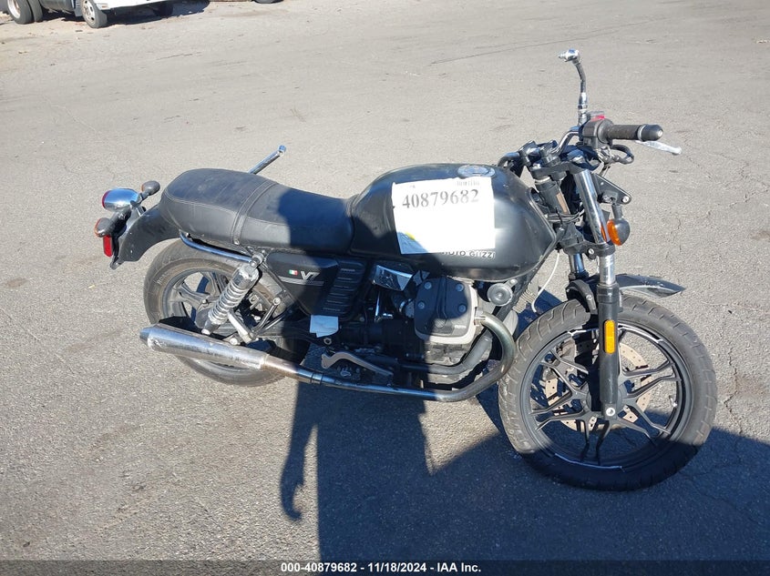 ZGULWU007DM112339 2013 MOTO GUZZI V7 photo no. 8
