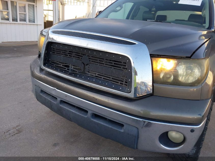 2008 Toyota Tundra Sr5 5.7L V8 VIN: 5TFDV54148X045125 Lot: 40879855