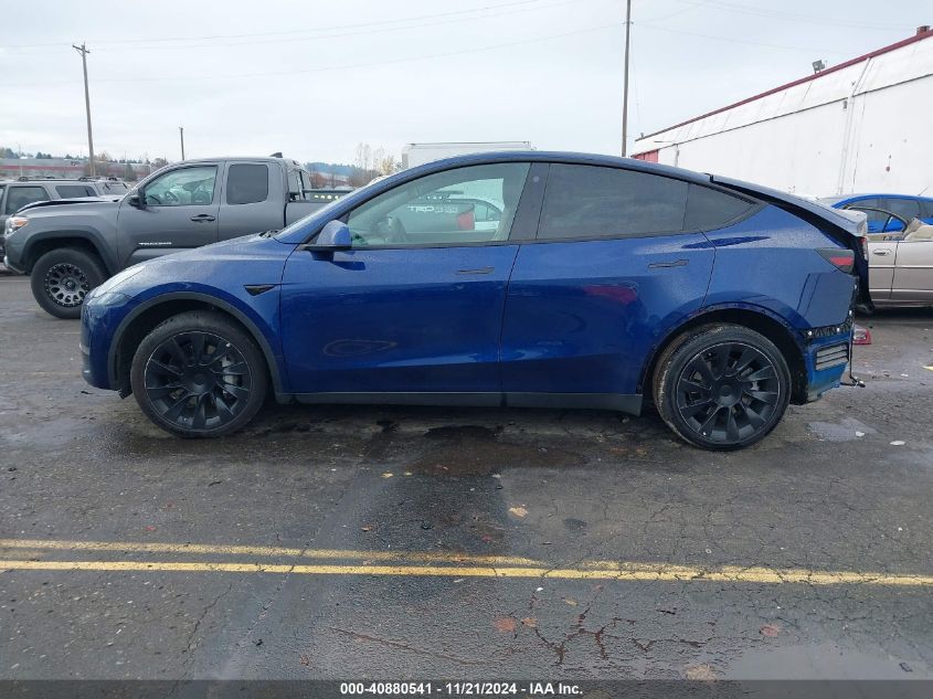 2022 Tesla Model Y Long Range Dual Motor All-Wheel Drive VIN: 7SAYGDEE3NF386600 Lot: 40880541