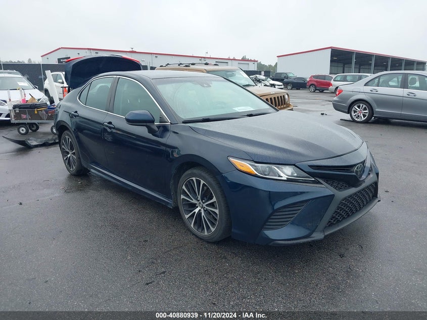 TOYOTA CAMRY SE 2020