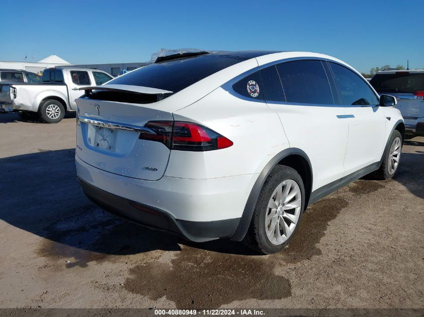 VIN 5YJXCBE21HF065092 2017 TESLA MODEL X no.4