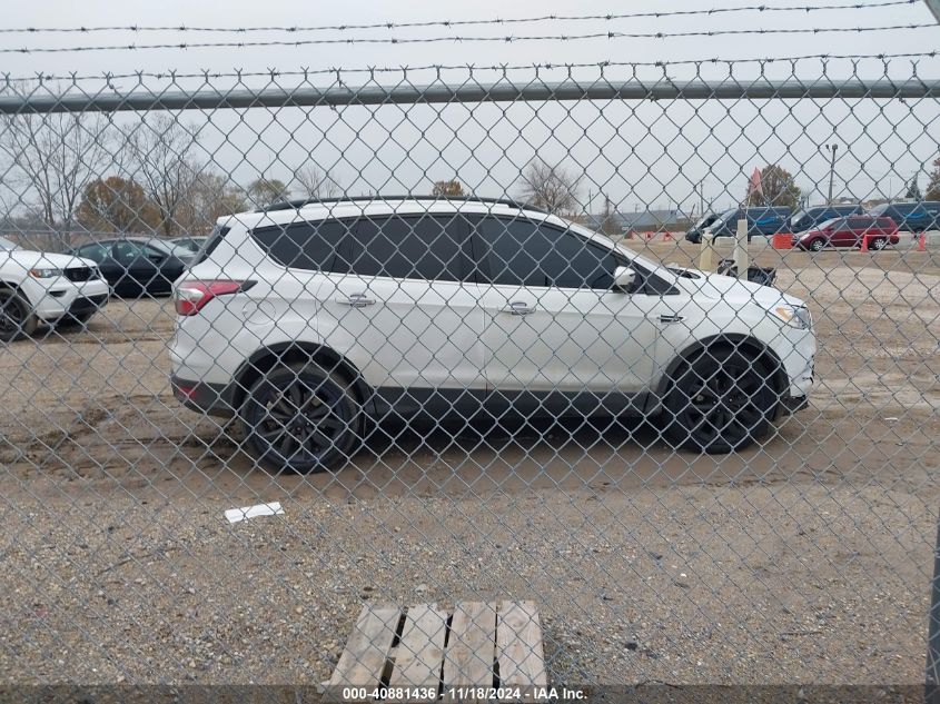 2017 Ford Escape Se VIN: 1FMCU0G94HUA55942 Lot: 40881436