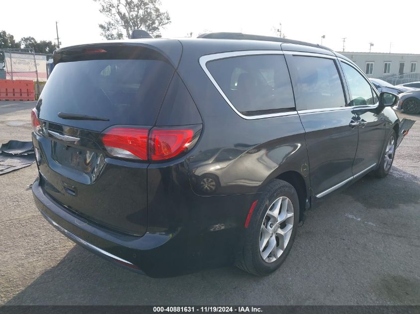 2017 Chrysler Pacifica Touring-L VIN: 2C4RC1BG2HR823240 Lot: 40881631