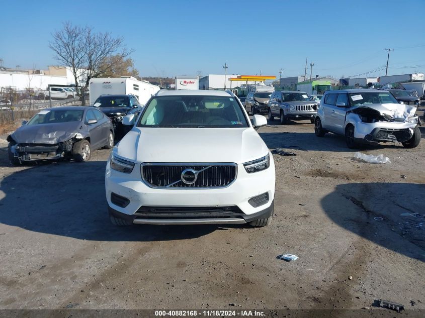 2020 Volvo Xc40 T5 Momentum VIN: YV4162UK3L2327900 Lot: 40882168