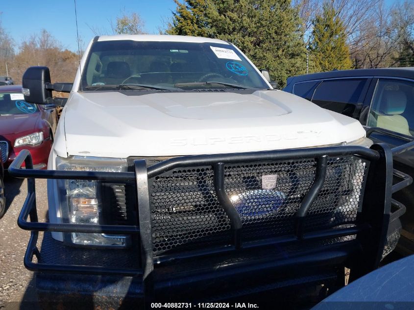 VIN 1FT7W2B68JEC26589 2018 FORD F-250 no.13