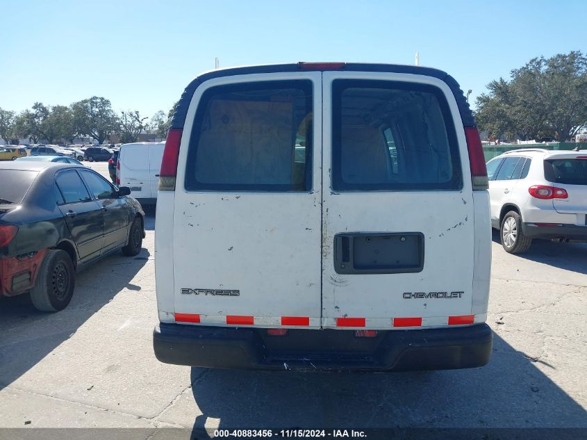 2002 Chevrolet Express VIN: 1GCFG25M821127315 Lot: 40883456