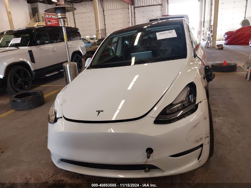 2022 Tesla Model Y Long Range Dual Motor All-Wheel Drive VIN: 7SAYGDEE4NF571738 Lot: 40883585