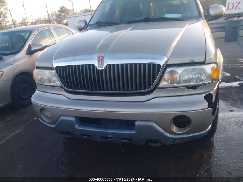 2000 Lincoln Navigator VIN: 5LMFU28A2YLJ27276 Lot: 40883650