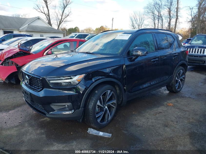 VIN YV4162UM0M2615201 2021 Volvo XC40, T5 R-Design no.2