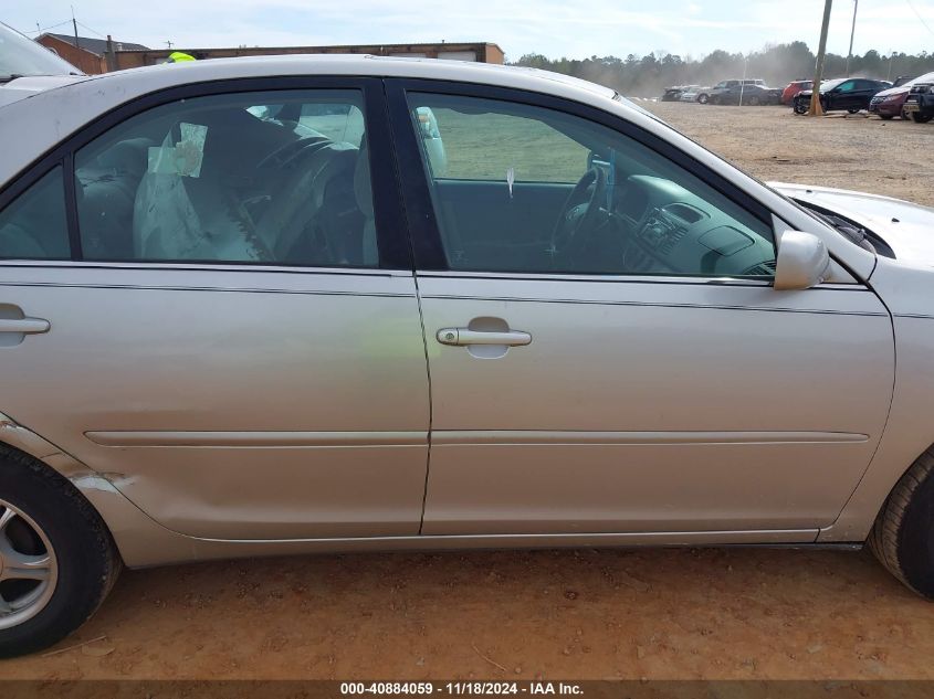 2004 Toyota Camry Le VIN: 4T1BE32K64U926388 Lot: 40884059