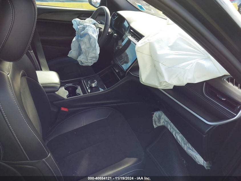 2023 JEEP GRAND CHEROKEE L ALTITUDE 4X4 - 1C4RJKAG9P8894491