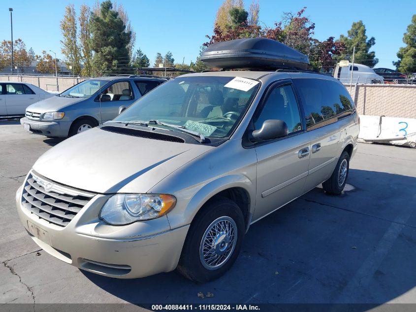 2005 Chrysler Town & Country Lx VIN: 2C8GP44R65R124327 Lot: 40884411