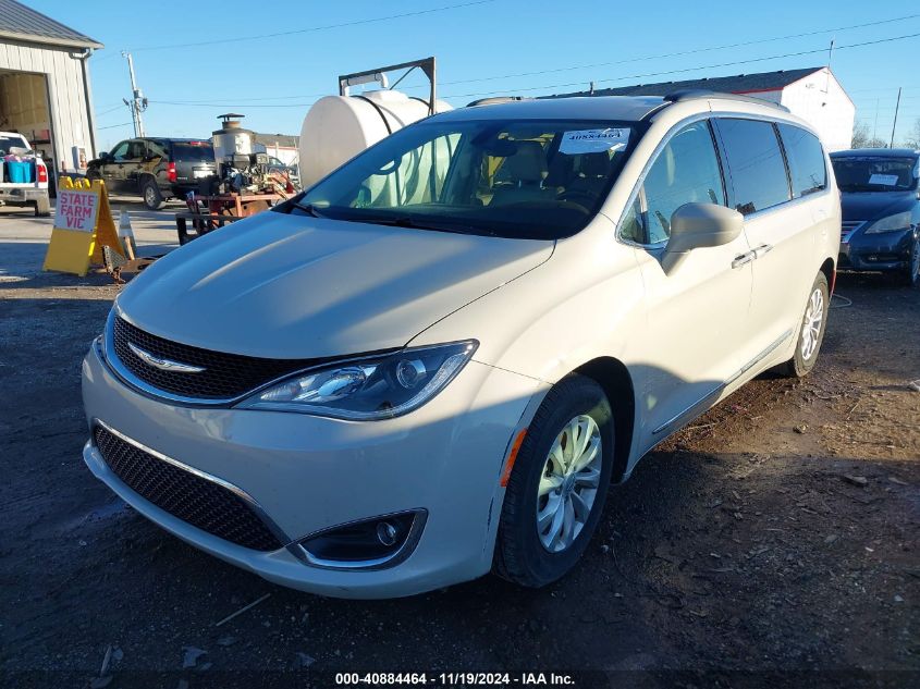 VIN 2C4RC1BG8HR759706 2017 Chrysler Pacifica, Touri... no.2