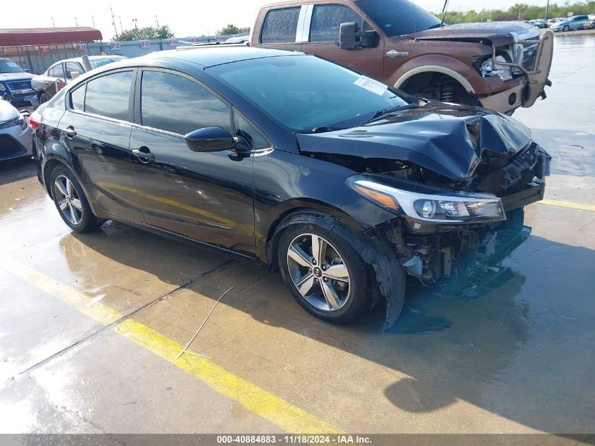 VIN 3KPFL4A77JE235007 2018 KIA FORTE no.1