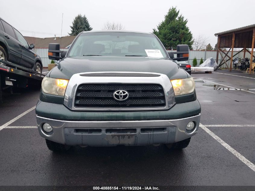 2008 Toyota Tundra Sr5 5.7L V8 VIN: 5TFDV54168X037222 Lot: 40885154