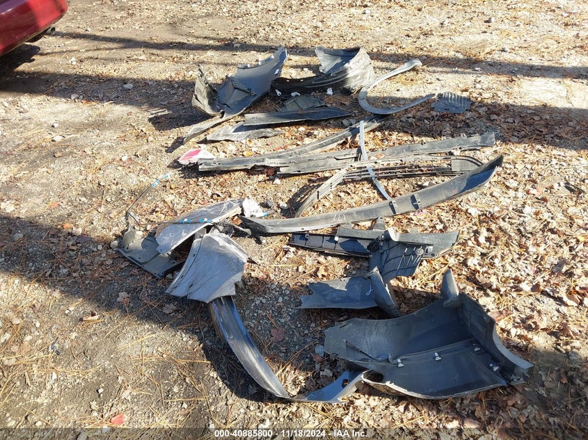 2018 TOYOTA RAV4 LE - JTMBFREV6JJ243730