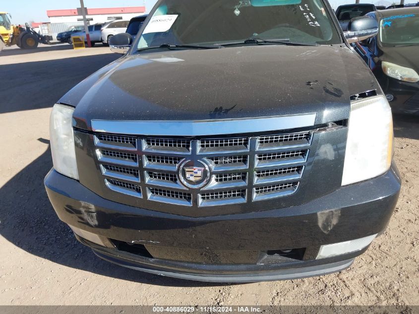 2010 Cadillac Escalade Standard VIN: 1GYUKAEF3AR137164 Lot: 40886029