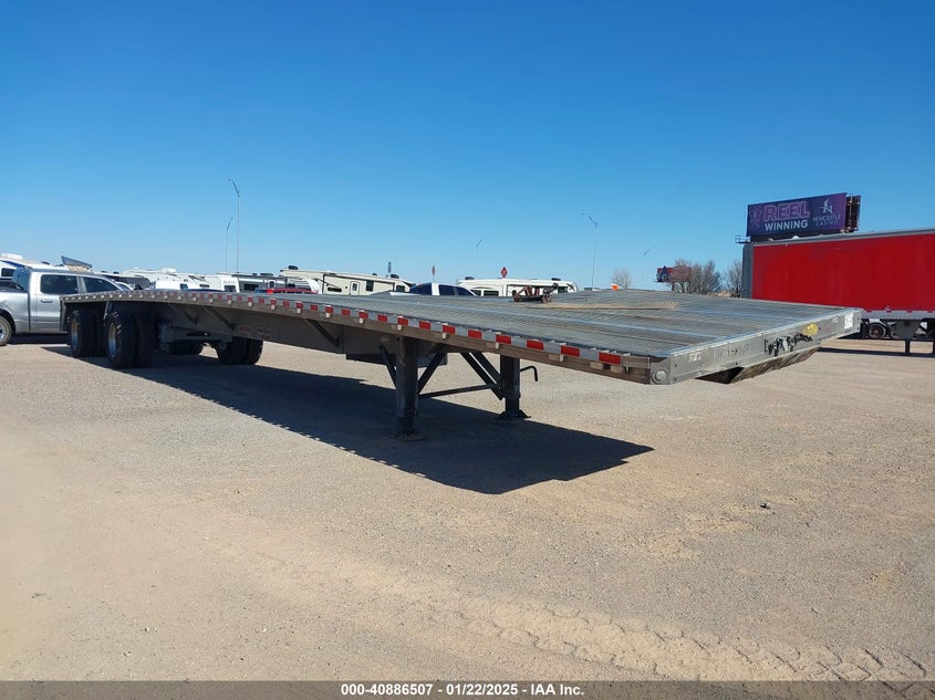 2024 REITNOUER FLATBED SEMI TRAILER  (VIN: 1RNF53A22RR068609)