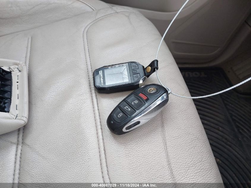 2013 VOLKSWAGEN TOUAREG VR6 LUX - WVGEF9BP3DD013340