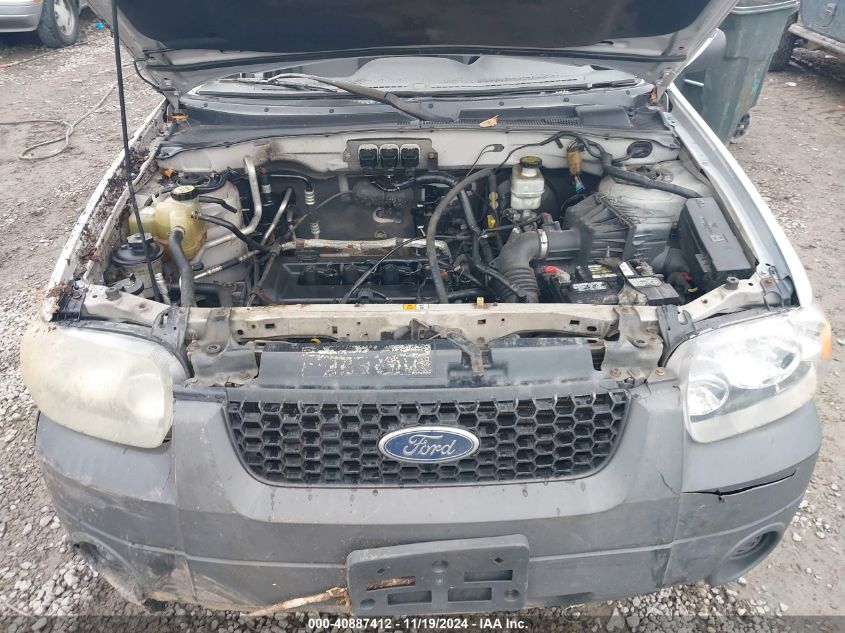 2005 Ford Escape Xls VIN: 1FMYU92Z05KD72744 Lot: 40887412